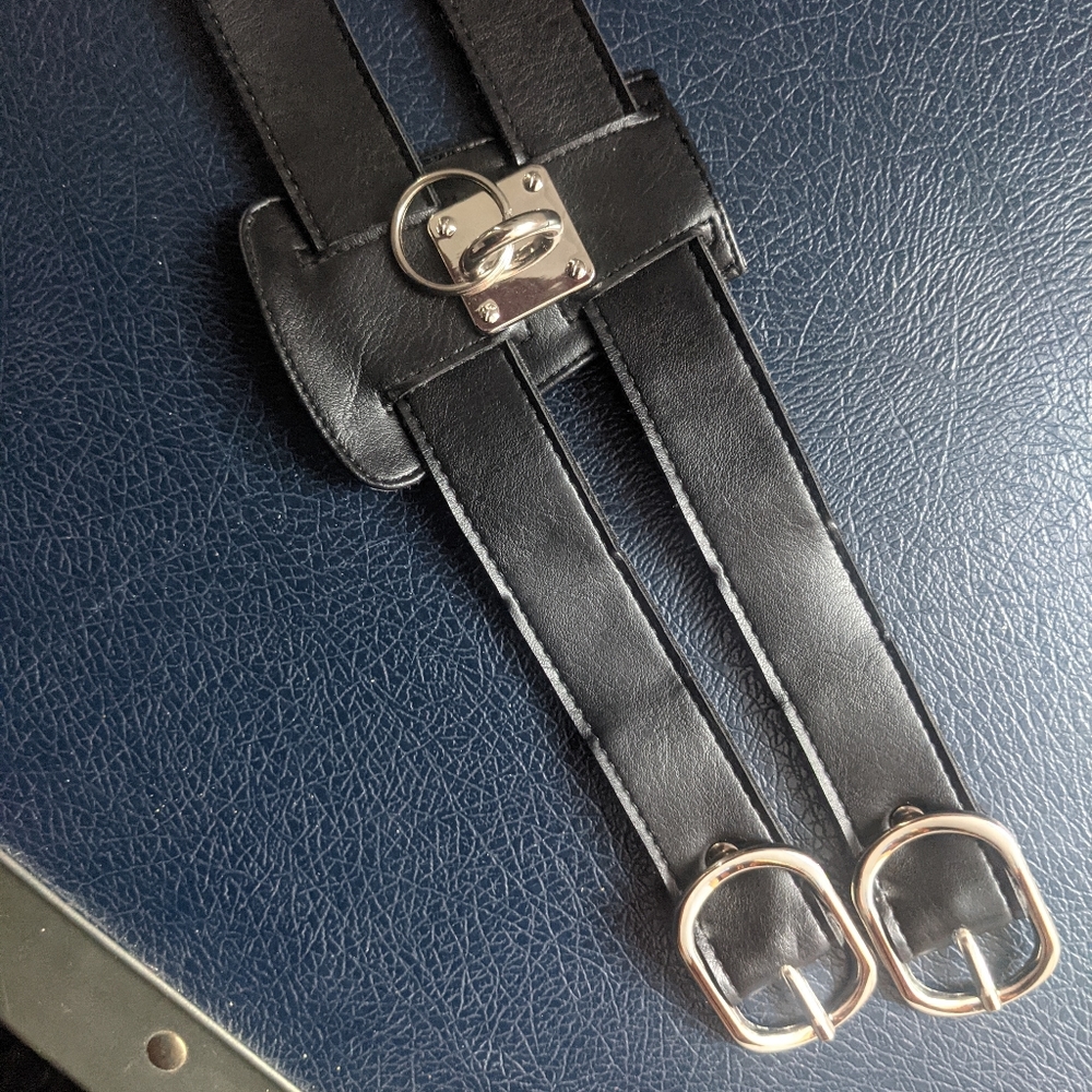 SHOE HARNESSES - Picture 2 of 4